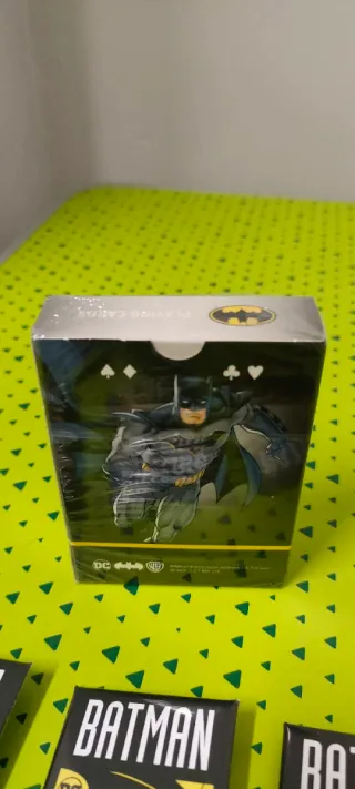 Pack Pins DC Comics + Baraja Poker Batman