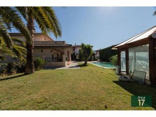 Chalet en venta en Elda