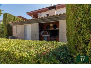 Chalet en venta en Elda