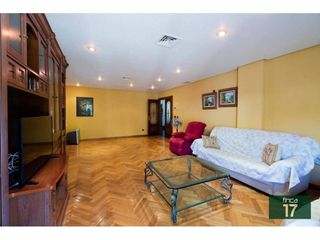 Chalet en venta en Elda