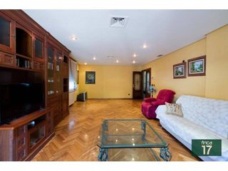 Chalet en venta en Elda