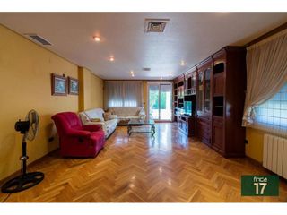 Chalet en venta en Elda