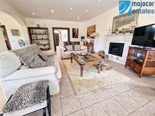 Chalet en venta en Vera Ciudad en Vera