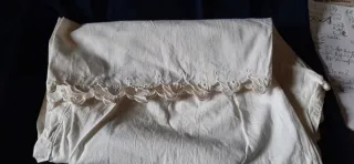 Mutandoni bianchi vintage ricamati a mano.