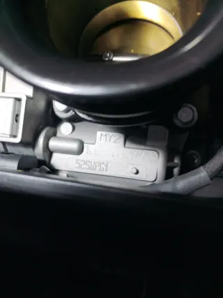 Cuerpo de Inyección Shiver 900