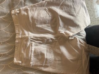 Pantalón blanco campana Bershka