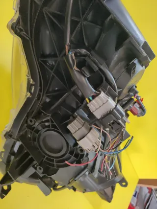 FARO DELANTERO DERECHO CITROEN C4 AIRCROSS