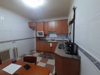 Casa adosada en venta en Villacañas