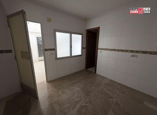 Casa adosada en venta en Ciudad de Asís en Alicante