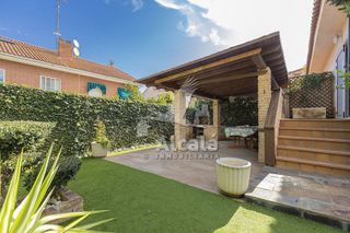 Casa en venta en Loeches