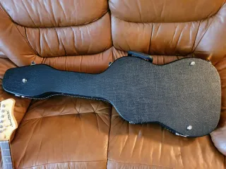 Custodia rigida per chitarra elettrica!!!