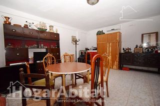 Chalet en venta en Urbanizaciones en Llíria