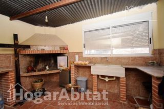Chalet en venta en Urbanizaciones en Llíria
