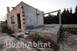 Chalet en venta en Urbanizaciones en Llíria