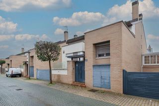 Casa adosada en venta en Valdepelayo - Montepinos - Arroyo Culebro en Leganés