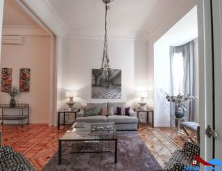 Piso en alquiler en Jerónimos en Madrid