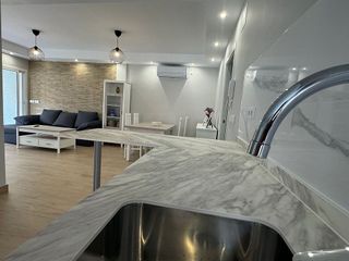 Piso en alquiler en Los Remedios en Sevilla