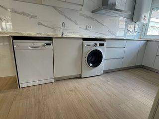 Piso en alquiler en Los Remedios en Sevilla