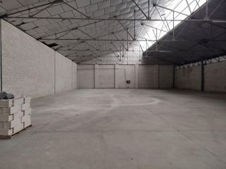 Nave industrial en alquiler en Santa Clara en Sevilla