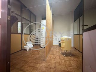 Local comercial en alquiler en Hospital - Parque sur en Albacete