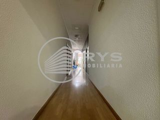 Local comercial en alquiler en Hospital - Parque sur en Albacete