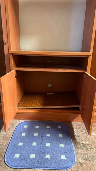 Mueble de salón madera y cristal