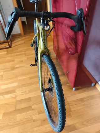 Bicicleta Gravel cambio electrónico