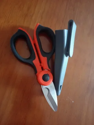 Tijeras electricista con Funda