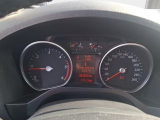 Ford Galaxy 2.0 TDCI DPF Trend Powershift 103 kW (140 CV)