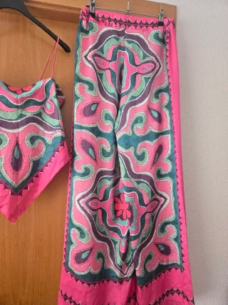 Conjunto top y pantalón estampado