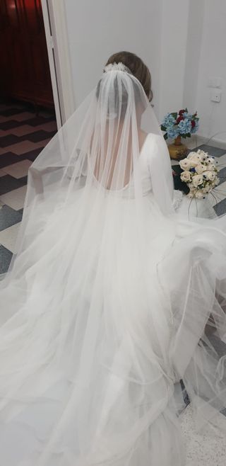 Traje de Novia La Sposa 2021 con Velo