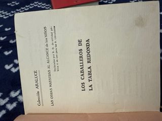 Libro antiguo Los Caballeros de la tabla redonda.