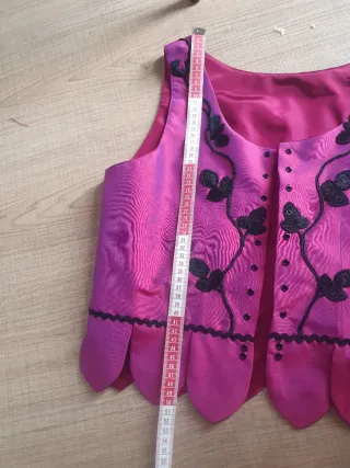 Corpiño y falda para traje regional