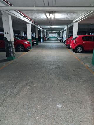 Garaje en venta en Txagorritxu - El Pilar en Vitoria-Gasteiz