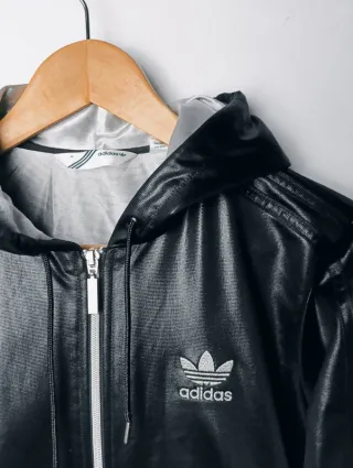 Chaqueta Adidas Chile 62 Shiny Negra