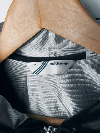 Chaqueta Adidas Chile 62 Shiny Negra