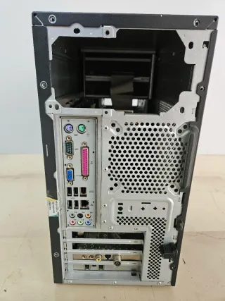 PC Acer Aspire T650-E97Z