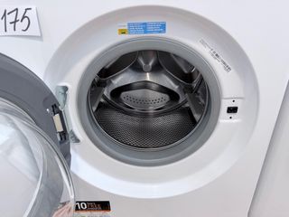 LAVADORA INDESIT 9 KG 1000 RPM A+++ COMO NUEVA!