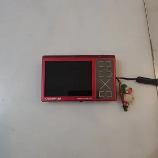 Olympus Mju 1040 Cámara Digital 10MP Roja