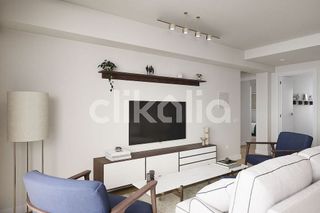 Piso en venta en Valdeacederas en Madrid