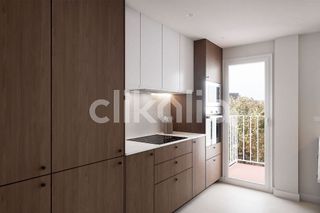 Piso en venta en Valdeacederas en Madrid