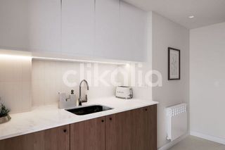 Piso en venta en Valdeacederas en Madrid