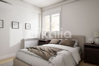 Piso en venta en Valdeacederas en Madrid