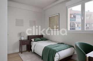 Piso en venta en Valdeacederas en Madrid