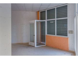 Local comercial en venta en Caudete