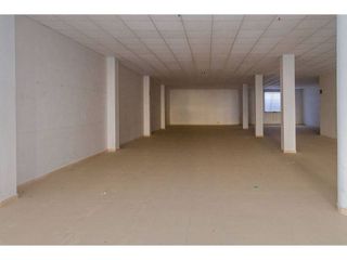Local comercial en venta en Caudete