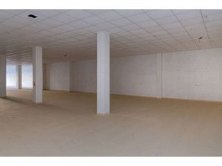 Local comercial en venta en Caudete