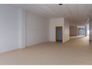 Local comercial en venta en Caudete