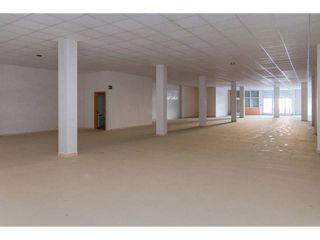 Local comercial en venta en Caudete