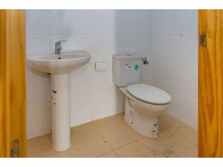 Local comercial en venta en Caudete